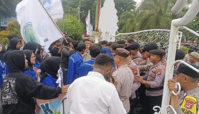 Bupati Serang Dikepung Kritik: Formass Nyatakan Kabupaten dalam Kondisi Darurat Kepemimpinan