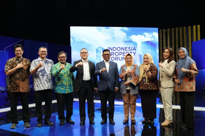 Gubernur Banten Andra Soni bicara soal komitmen hunian murah untuk rakyat di Indonesia Property Forum 2025.