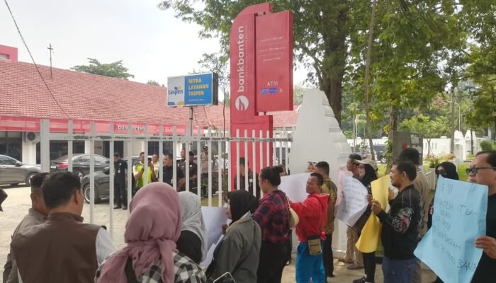 Bank Banten Diguncang Aksi, Nasabah Ancam Tarik Dana