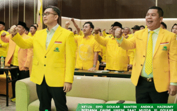 Ketua DPD Golkar Provinsi Banten, Andika Hazrumy, menyampaikan sambutan dalam Musda XI Golkar Serang di Cikande, Sabtu (18/10/2025), menegaskan hanya kader loyal dan militan yang layak berperan di struktur partai.