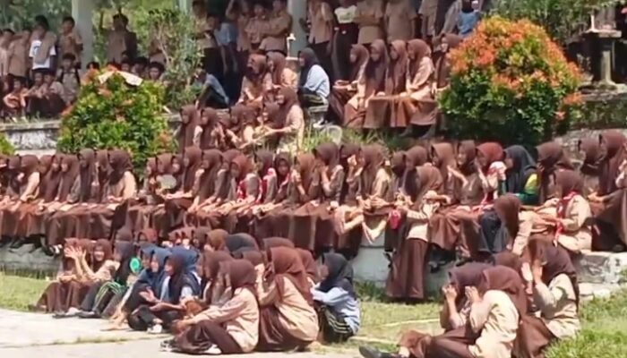 Siswa SMAN 1 Cimarga Babak Belur Dihajar Kepala Sekolah, Ratusan Siswa Gelar Aksi Tolak Kekerasan