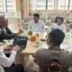 Wakil Menteri Sosial Agus Jabo Priyono saat menerima audiensi pengurus Tani Merdeka di Kantor Kementerian Sosial, membahas kolaborasi pengentasan kemiskinan petani.