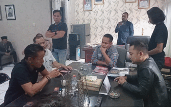 Puluhan LSM audiensi dengan oknum ASN Bapenda