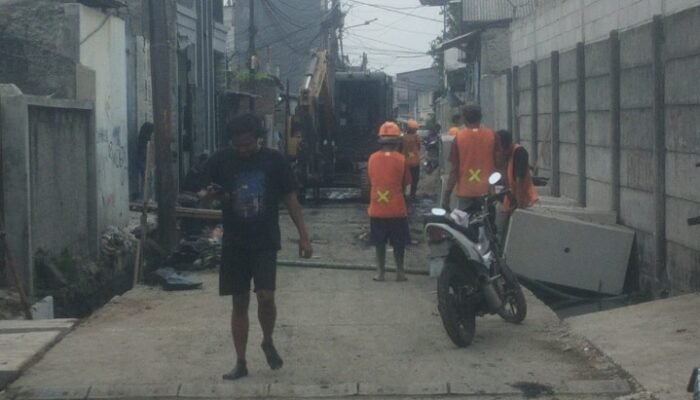 Pengawasan Lapangan Jadi Sorotan, Kondisi Jalan Prepedan Dalam Kalideres Dikeluhkan